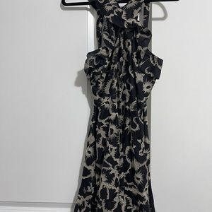 Banana Republic dress right above knees. Spring/summer chic dress